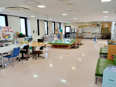 訓練設備のあるリハビリテーション室