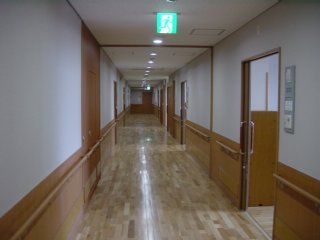 神経科浜松病院の廊下