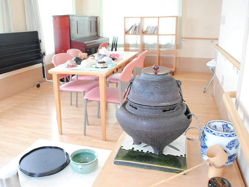 楽器と創作道具のある活動室