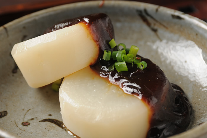 公式味噌ページに掲載された、伊勢味噌を使う田楽の料理写真