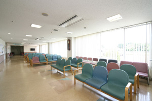 公式外来施設紹介に掲載される外来待合