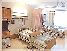 公式回復期リハビリテーション病棟案内に掲載された4床室