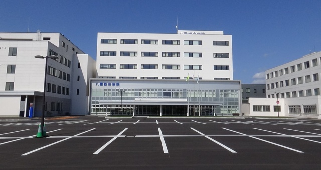 病院概要ページに掲載された施設外観画像。