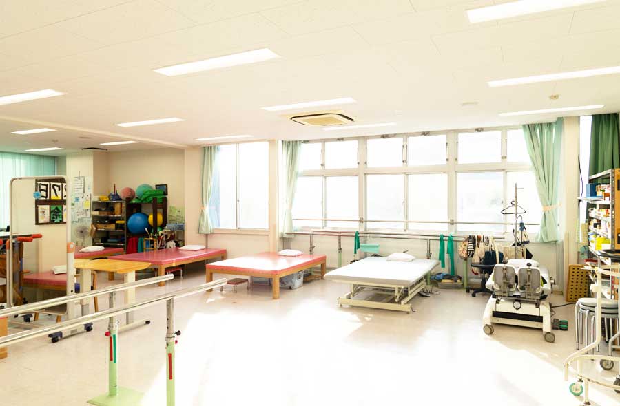 イムス横浜東戸塚総合リハビリテーション病院 の写真
