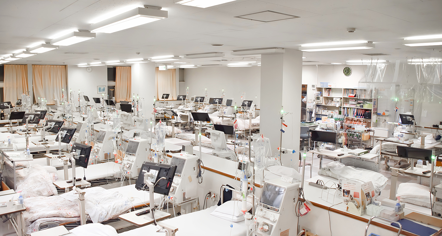 相原病院公式の人工透析室全景