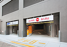 病院駐車場の入口