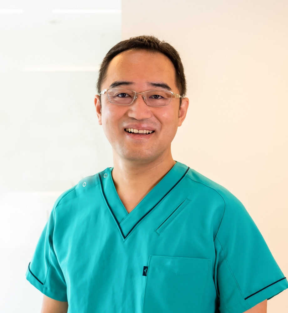 公式「当院について」掲載の院長写真