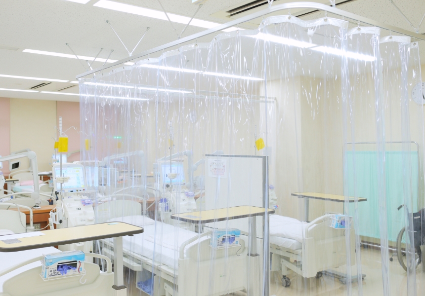 感染症疑いのある患者様用に2床を確保した透析室