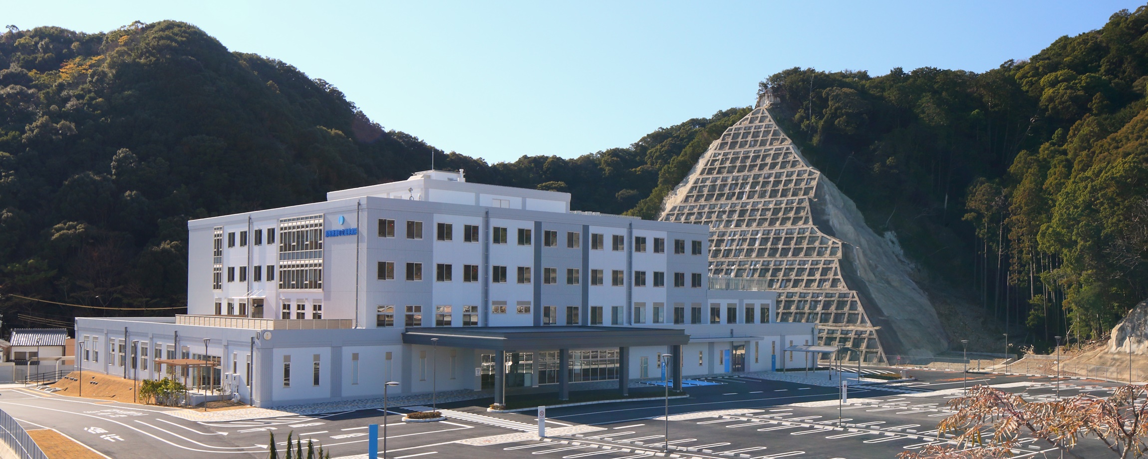 那智勝浦町立温泉病院 の写真