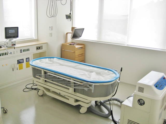 公式救命救急センター紹介に掲載された無人の病床