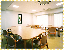 公式施設案内に掲載される患者食堂・談話室