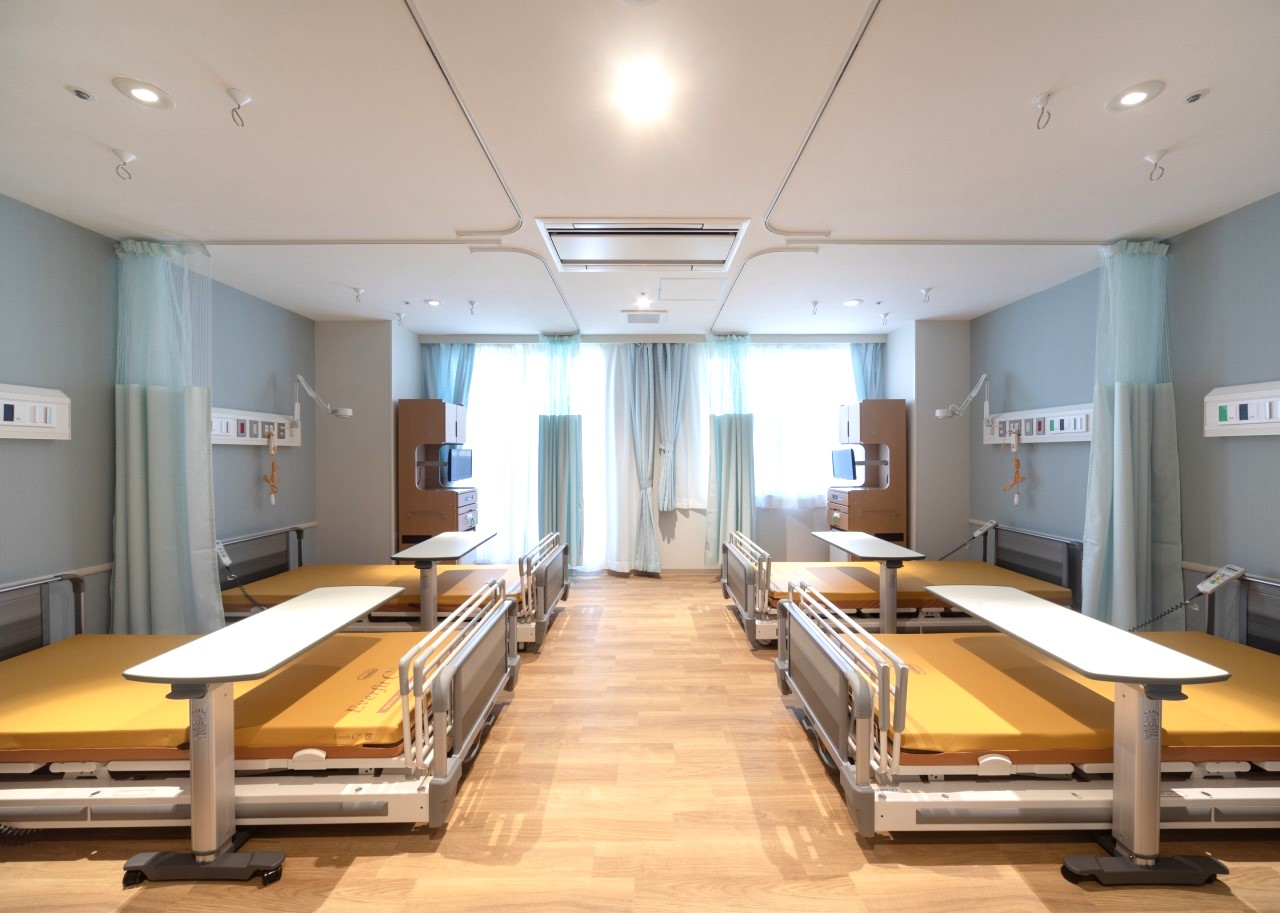 藤﨑病院新館の無人多床室