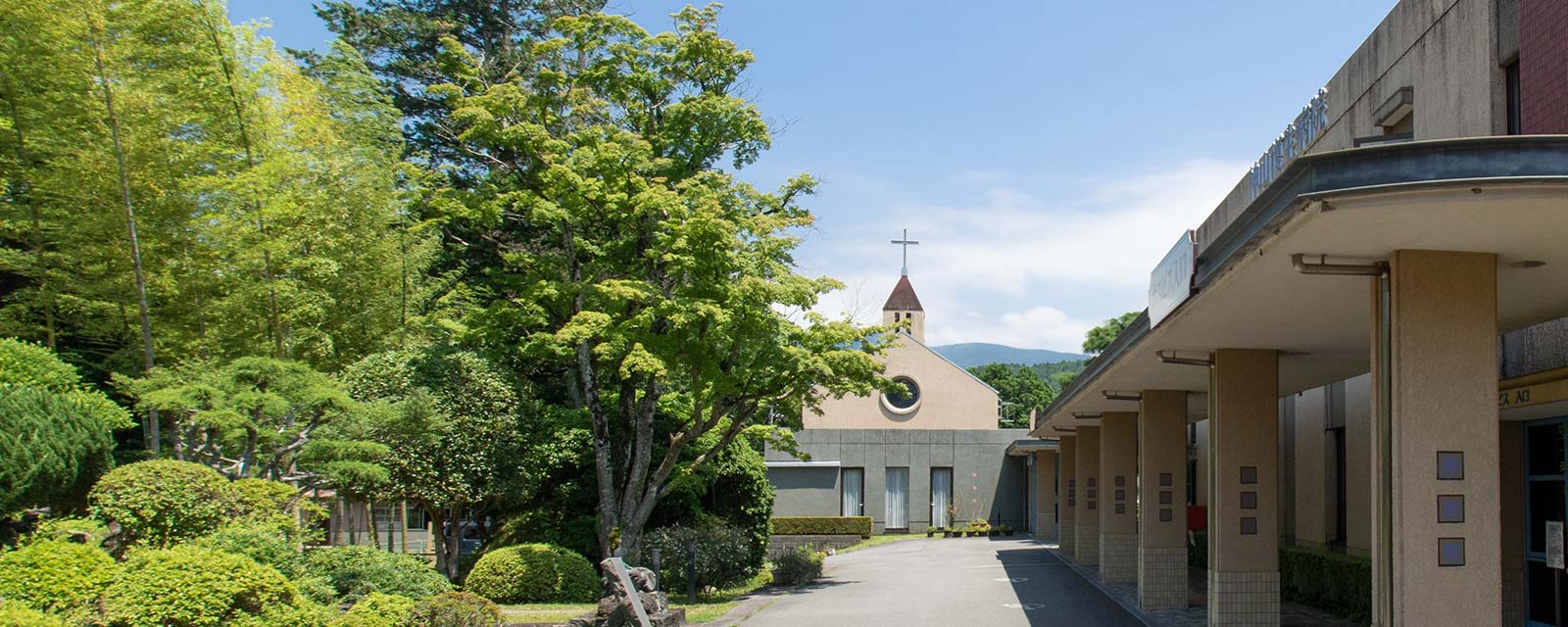 病院敷地と入口