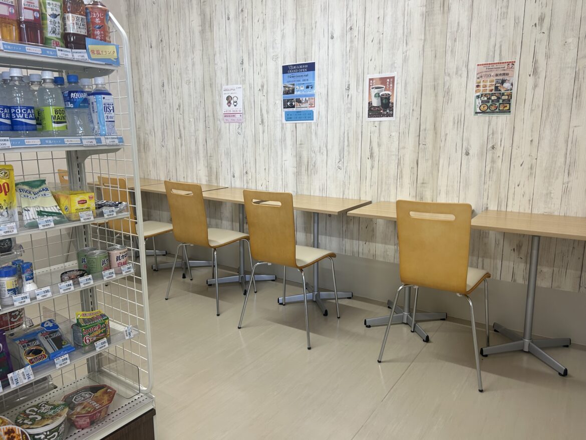 院内売店に併設された休憩席