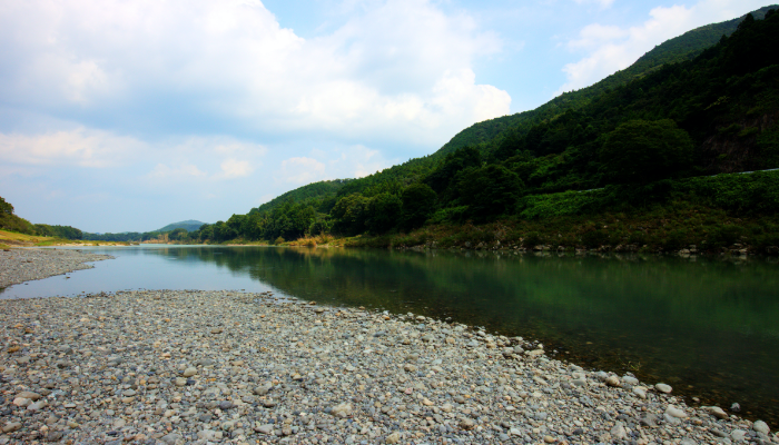 公式トップに掲載された宮川の清流