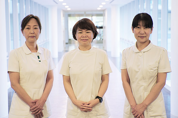 公式看護部「スペシャリスト」導線に掲載された看護職の集合写真