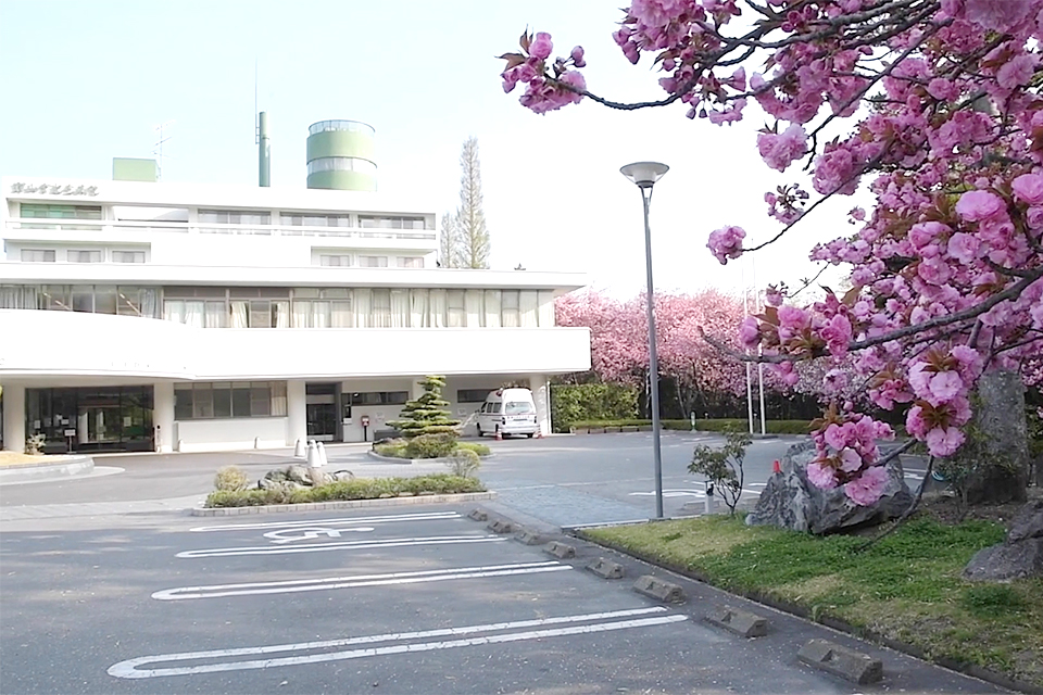 輝山会記念病院 の写真
