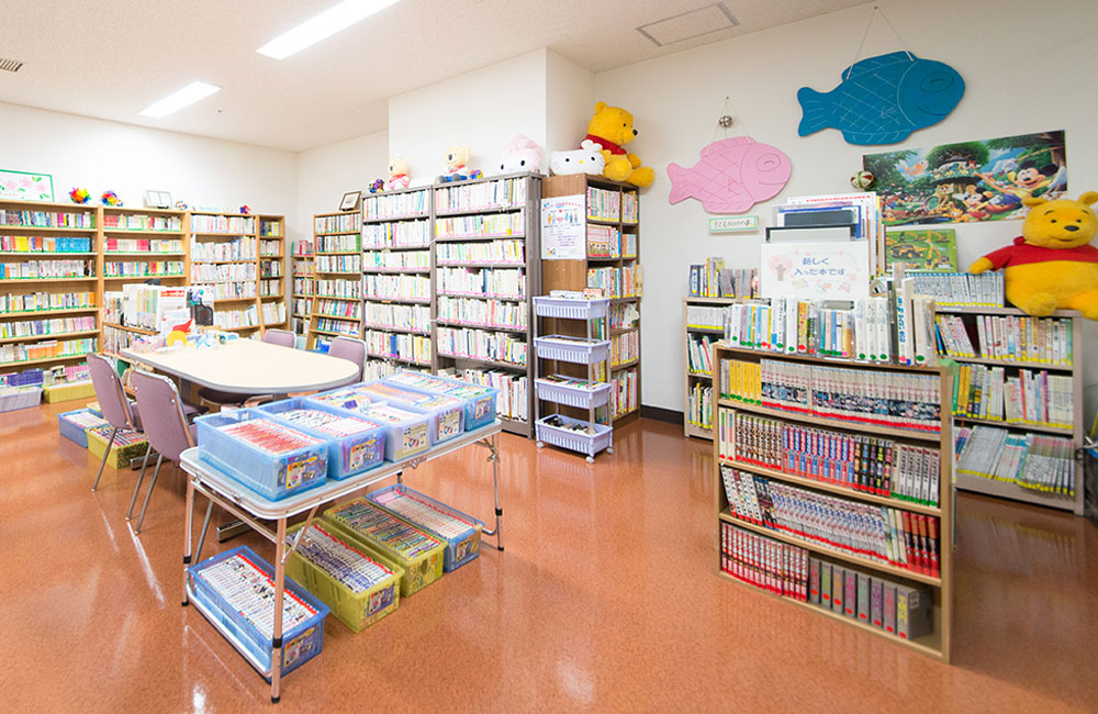 公式施設案内に掲載された、無人の子ども図書室。