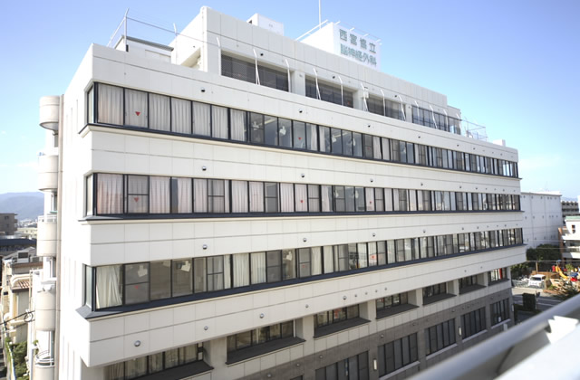 西宮協立脳神経外科病院の建物外観