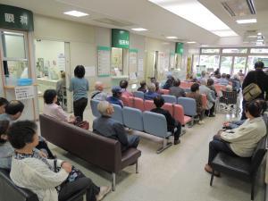 朝日町立病院 外来待合ホール