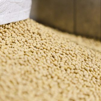 公式原料ページに掲載された納豆製造用の大豆